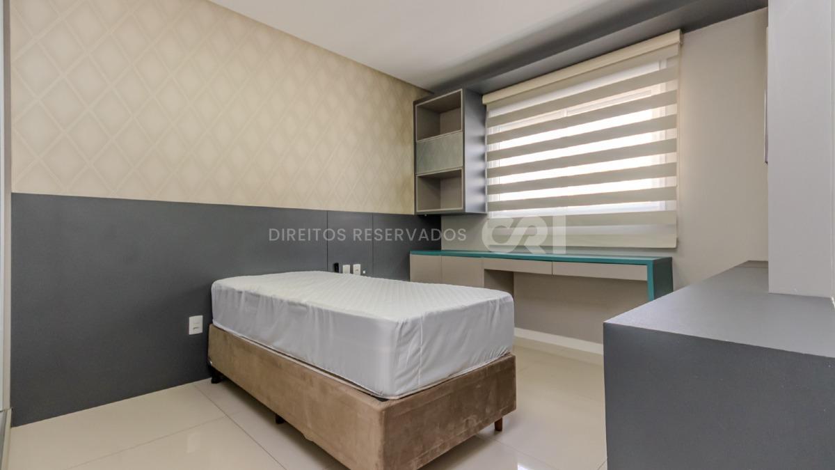 Apartamento com 4 suítes no Edifício Villa Castelli no Centro de Balneário Camboriú
