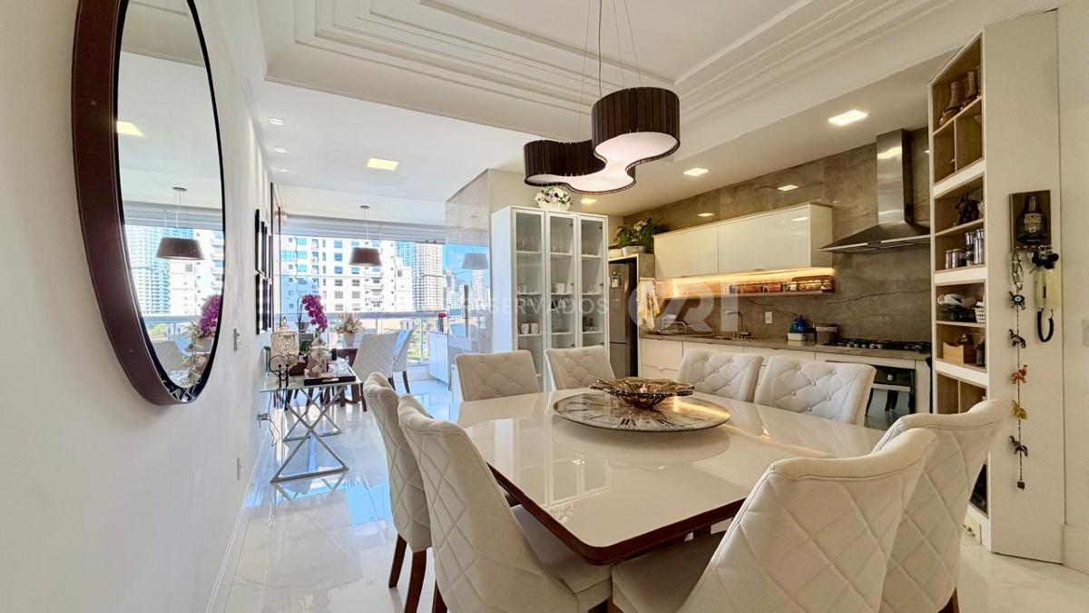 Apartamento com 4 Suítes no Belvedere no Centro de Itapema