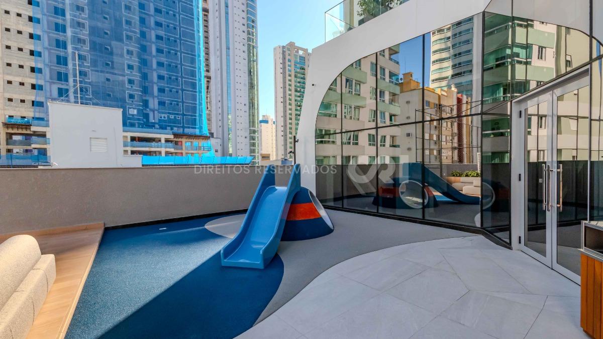 Apartamento com 4 suítes no Edifício Vitra by Pininfarina no Centro de Balneário Camboriú
