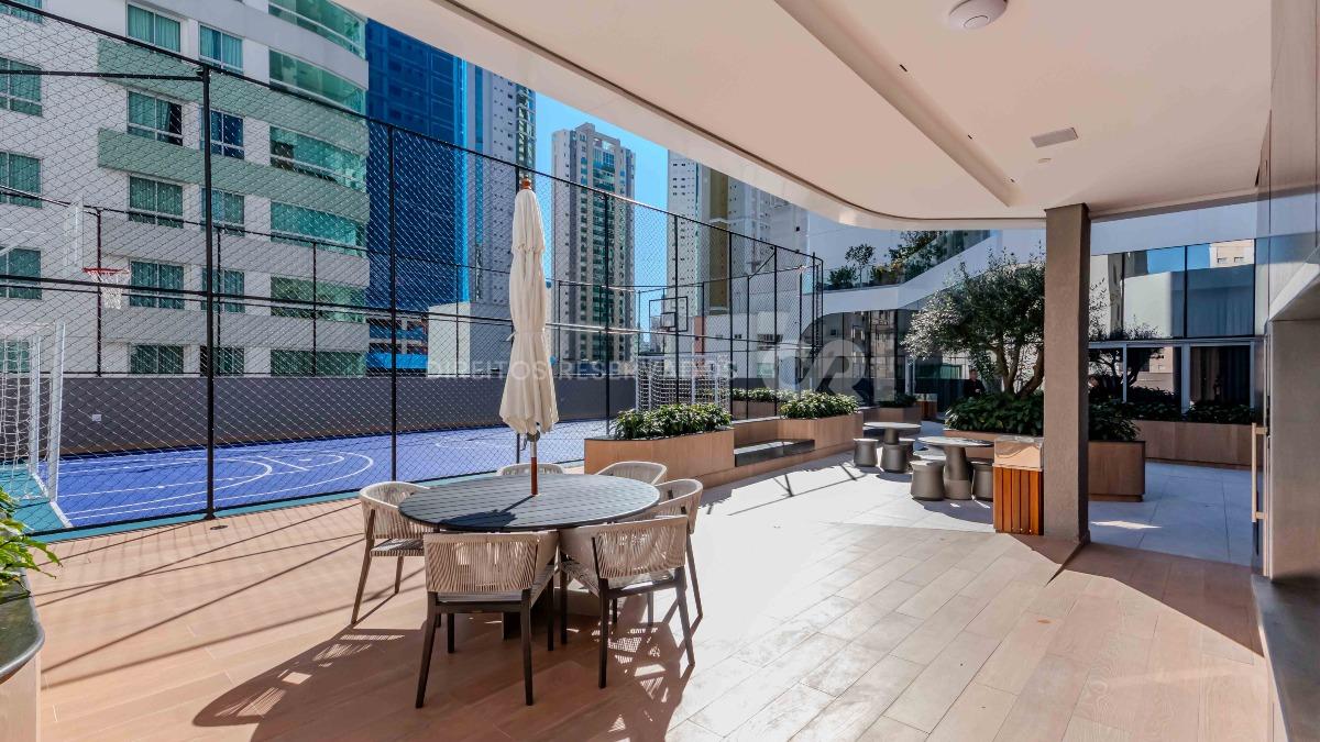 Apartamento com 4 suítes no Edifício Vitra by Pininfarina no Centro de Balneário Camboriú