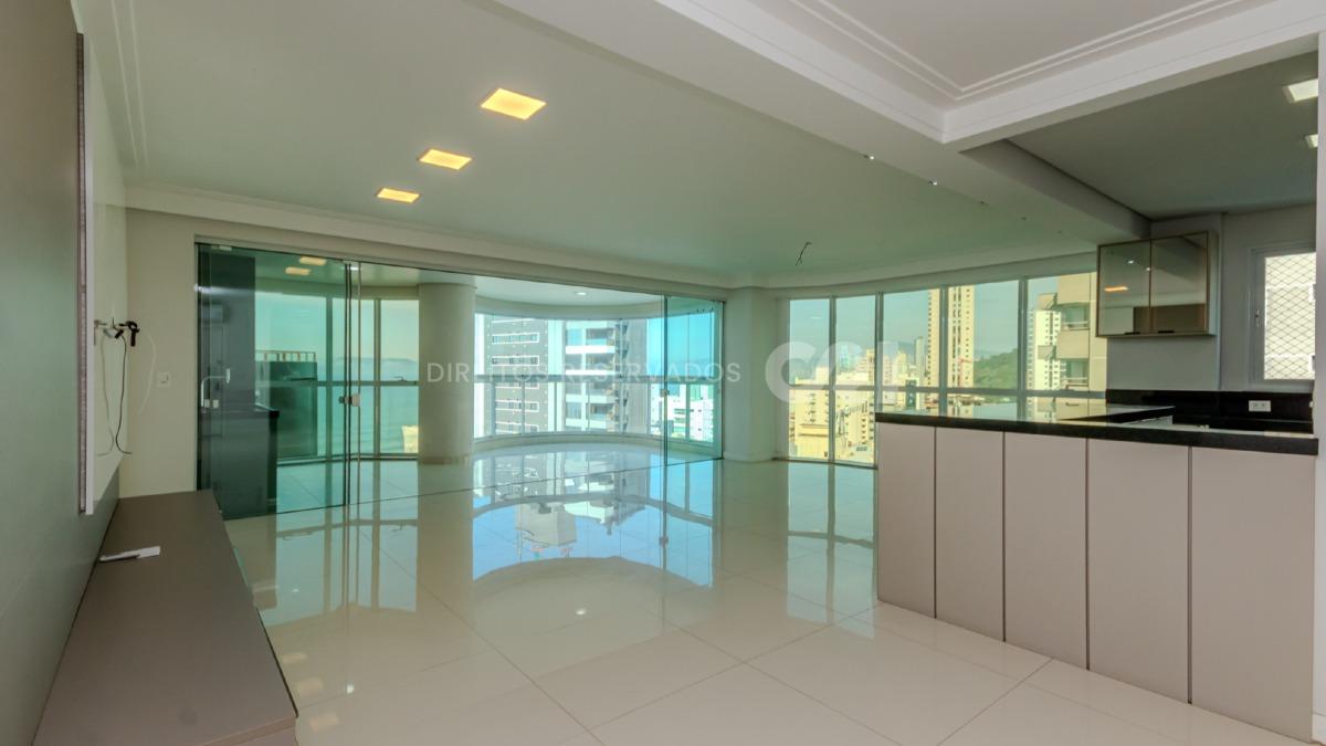 Apartamento com 4 Suítes no Central Park em Centro, Itapema