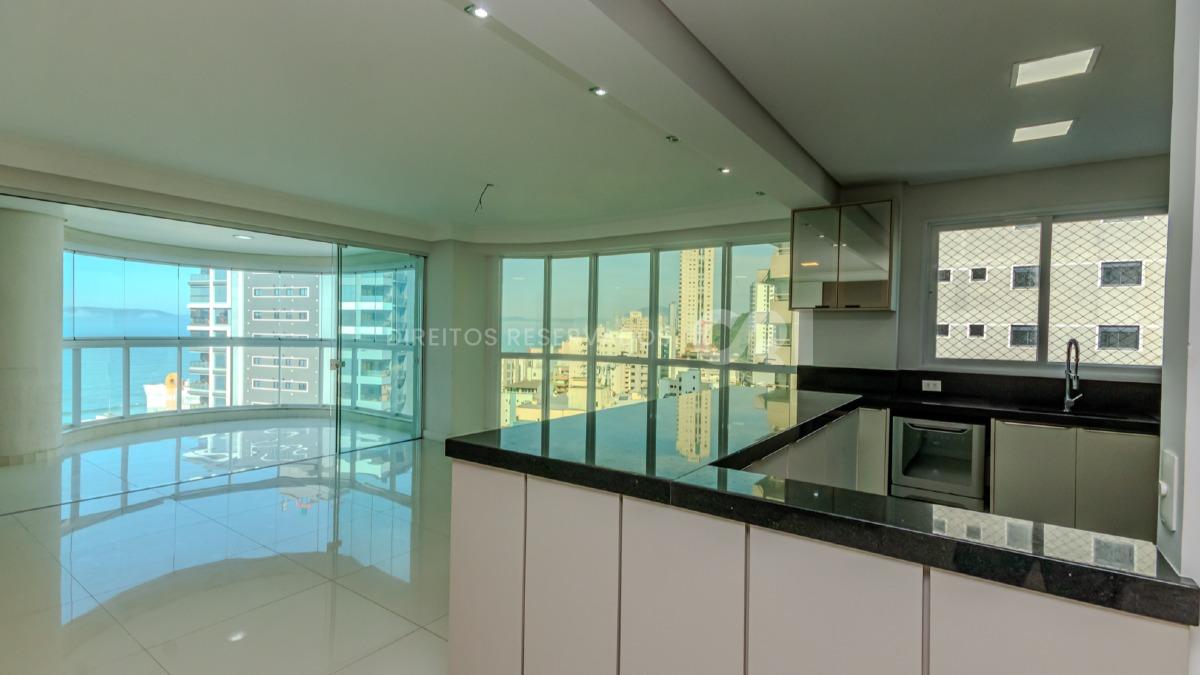Apartamento com 4 Suítes no Central Park em Centro, Itapema