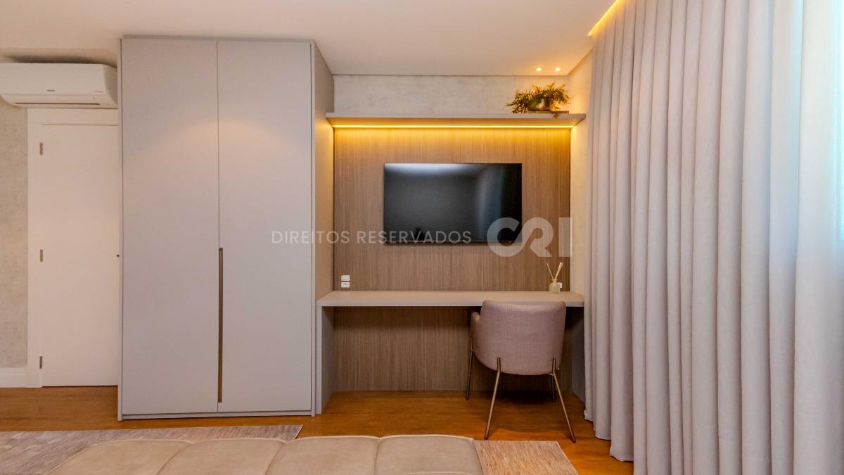 Cobertura com 3 Suítes no Falcon Tower no Centro de Balneário Camboriú