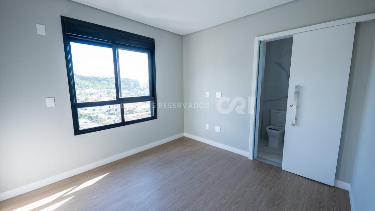 Apartamento com 3 Dormitórios no Edifício Portal da Brava na Praia dos Amores em Balneário Camboriú