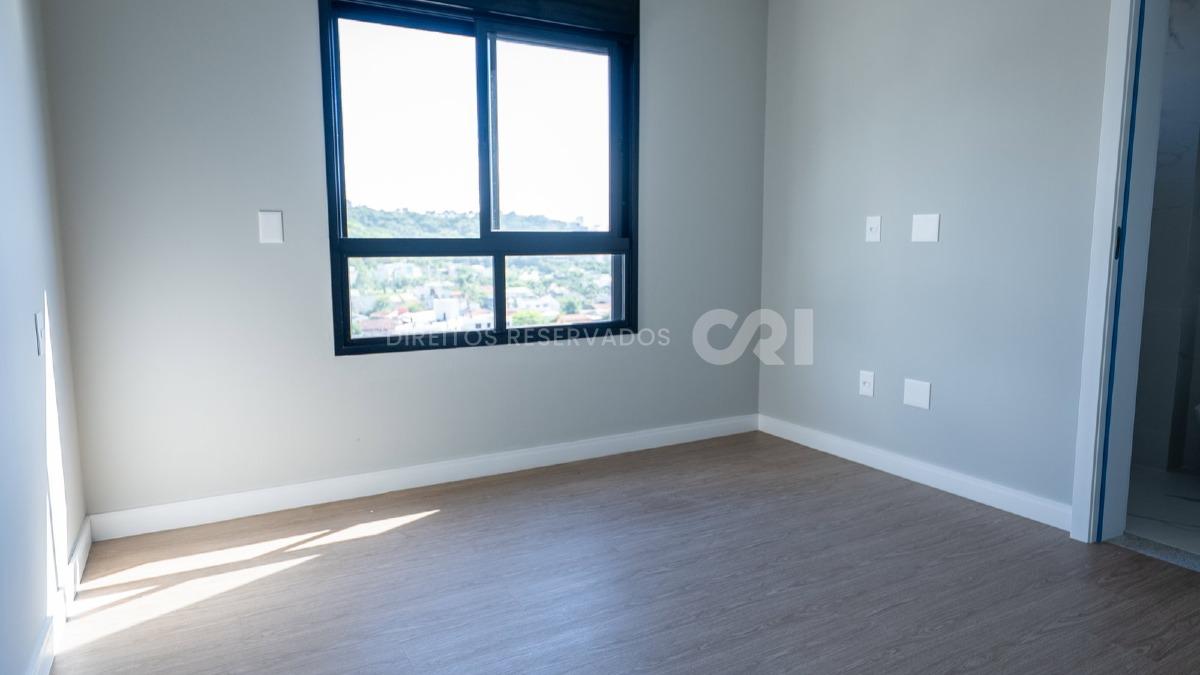 Apartamento com 3 Dormitórios no Edifício Portal da Brava na Praia dos Amores em Balneário Camboriú