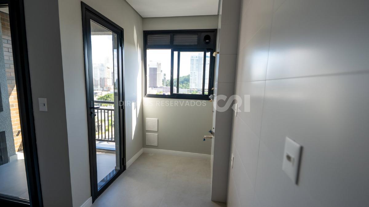 Apartamento com 3 Dormitórios no Edifício Portal da Brava na Praia dos Amores em Balneário Camboriú