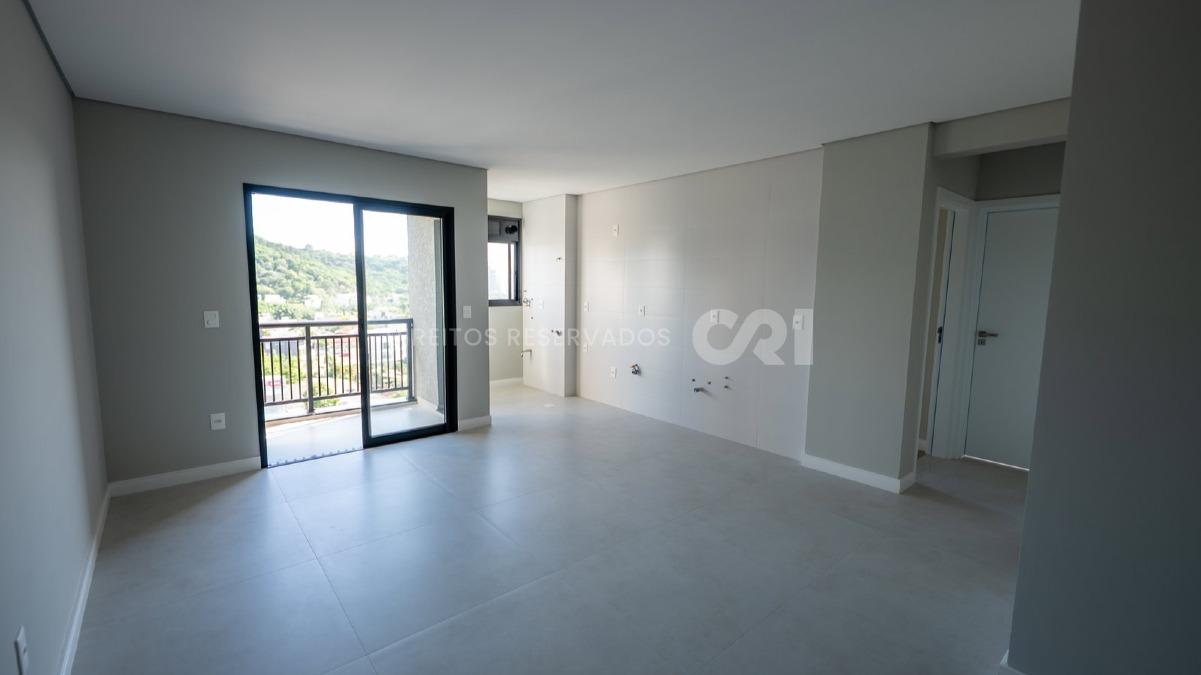 Apartamento com 3 Dormitórios no Edifício Portal da Brava na Praia dos Amores em Balneário Camboriú
