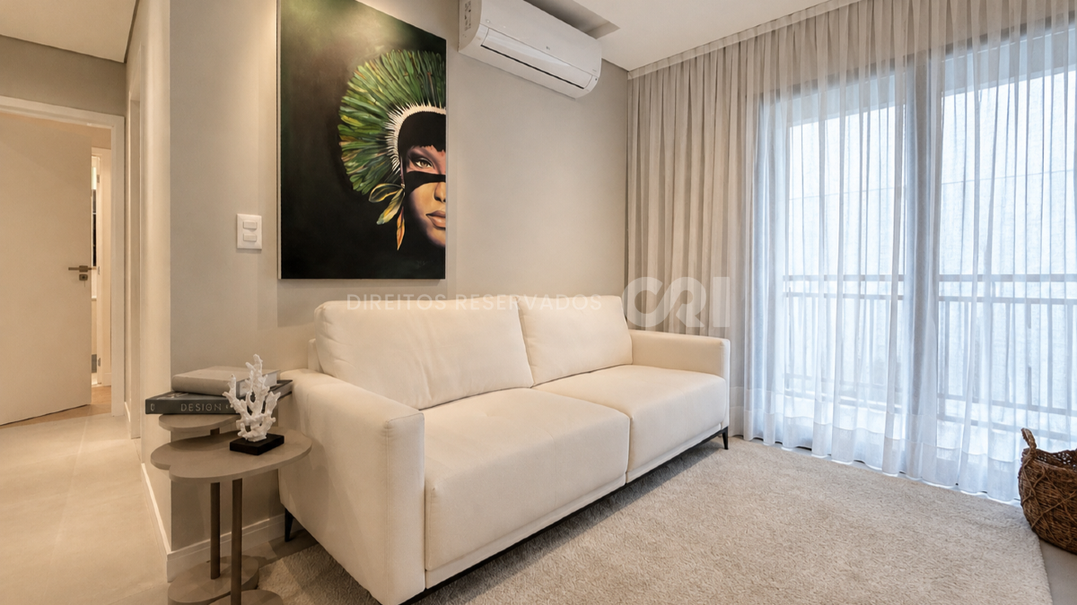 Apartamento com 2 Dormitórios no Edifício Portal da Brava na Praia dos Amores em Balneário Camboriú