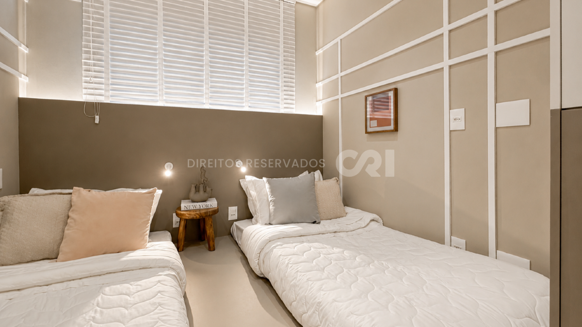 Apartamento com 2 Dormitórios no Edifício Portal da Brava na Praia dos Amores em Balneário Camboriú