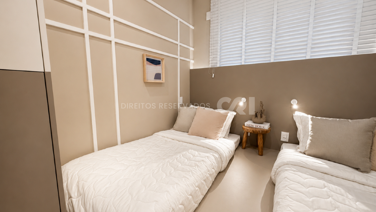 Apartamento com 2 Dormitórios no Edifício Portal da Brava na Praia dos Amores em Balneário Camboriú