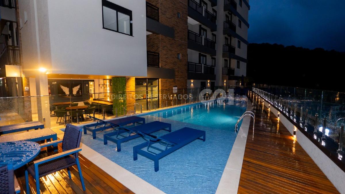 Apartamento com 2 Dormitórios no Edifício Portal da Brava na Praia dos Amores em Balneário Camboriú