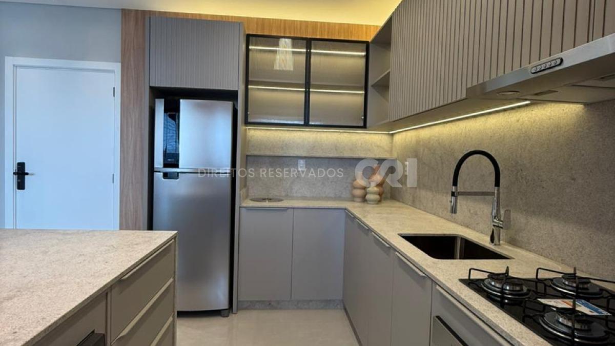 Apartamento com 3 Suítes no Boulevard Royal no Centro, Itapema