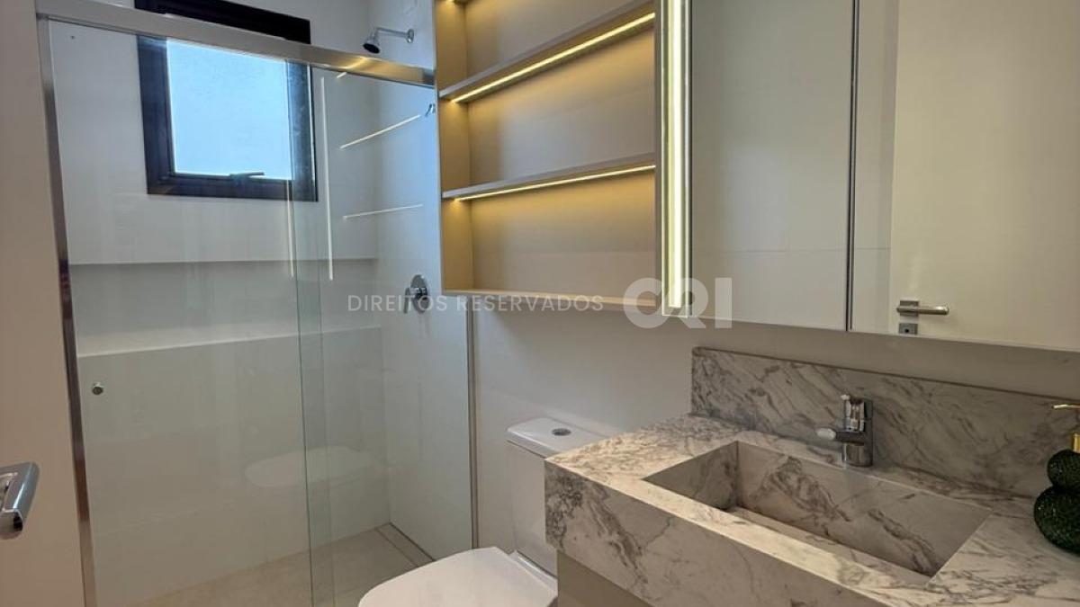 Apartamento com 3 Suítes no Boulevard Royal no Centro, Itapema