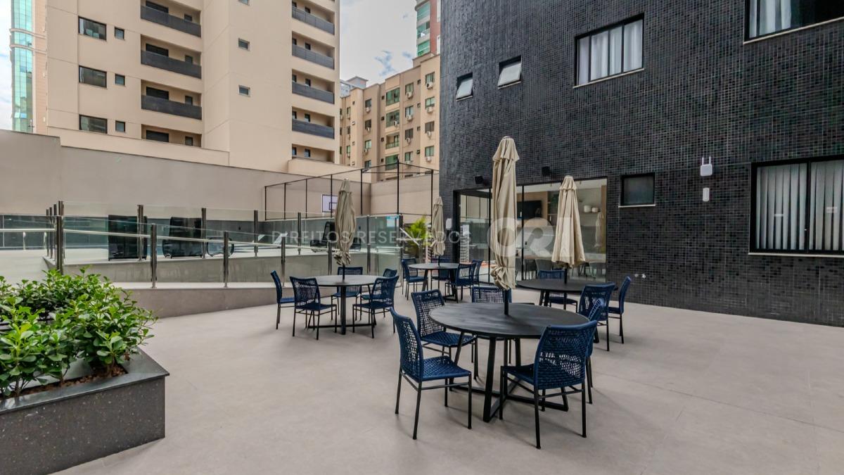 Apartamento com 4 Suítes no Jardim Itália Residence na Meia Praia, Itapema
