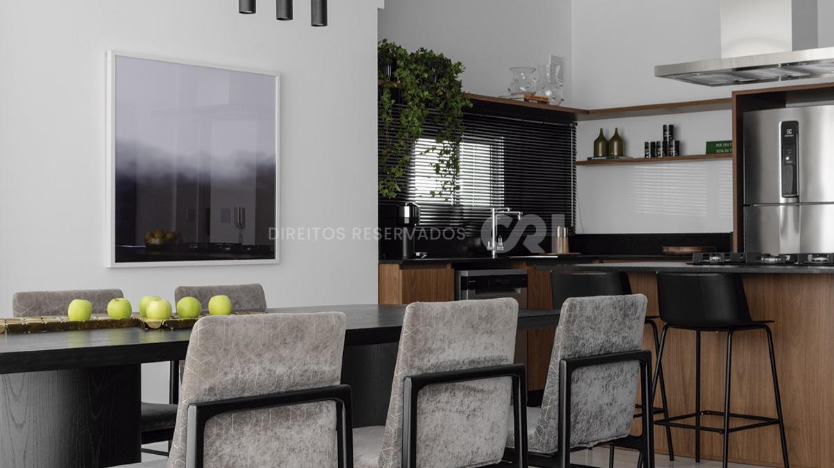 Apartamento Brisa com 4 Suítes no Zaha Building em Meia Praia, Itapema