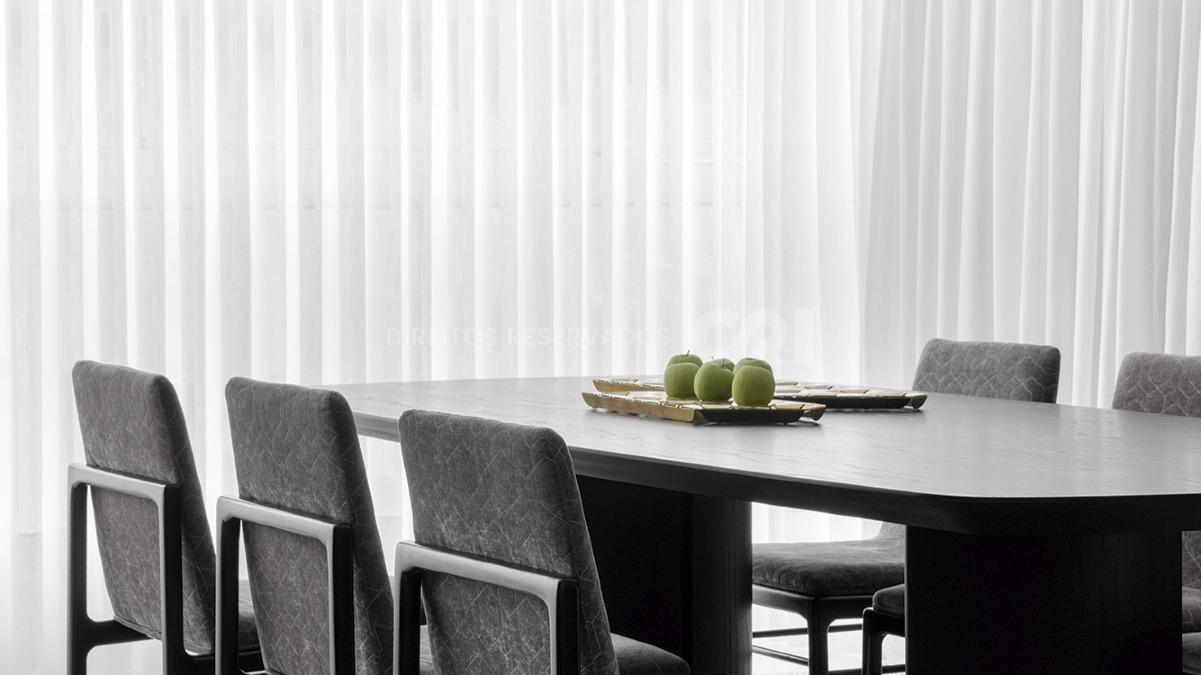 Apartamento Brisa com 4 Suítes no Zaha Building em Meia Praia, Itapema