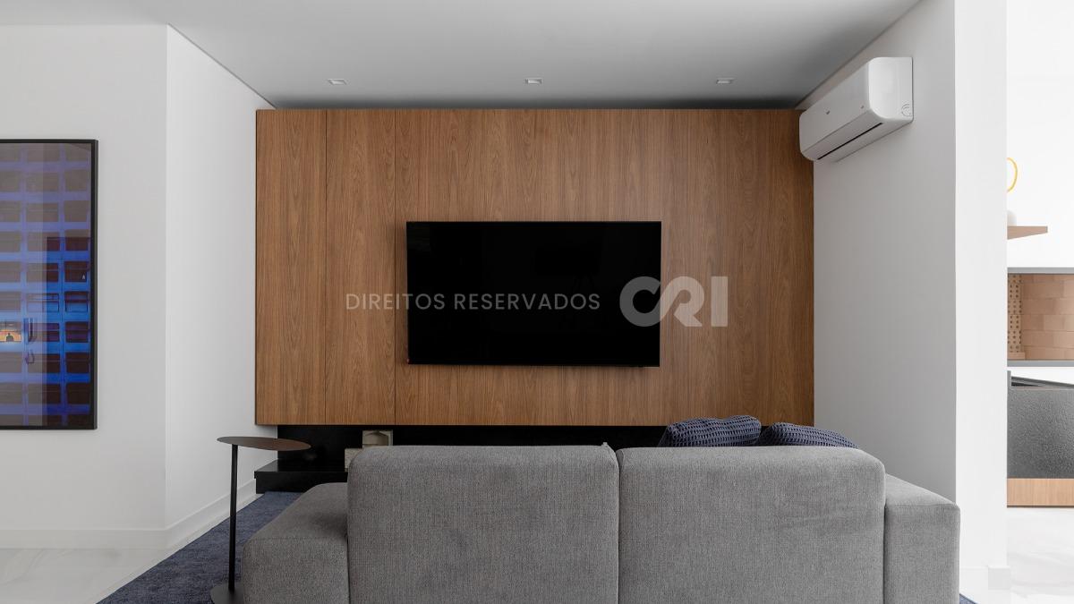 Apartamento Brisa com 4 Suítes no Zaha Building em Meia Praia, Itapema