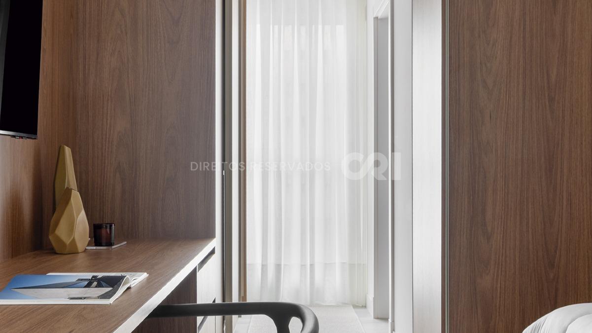 Apartamento Brisa com 4 Suítes no Zaha Building em Meia Praia, Itapema