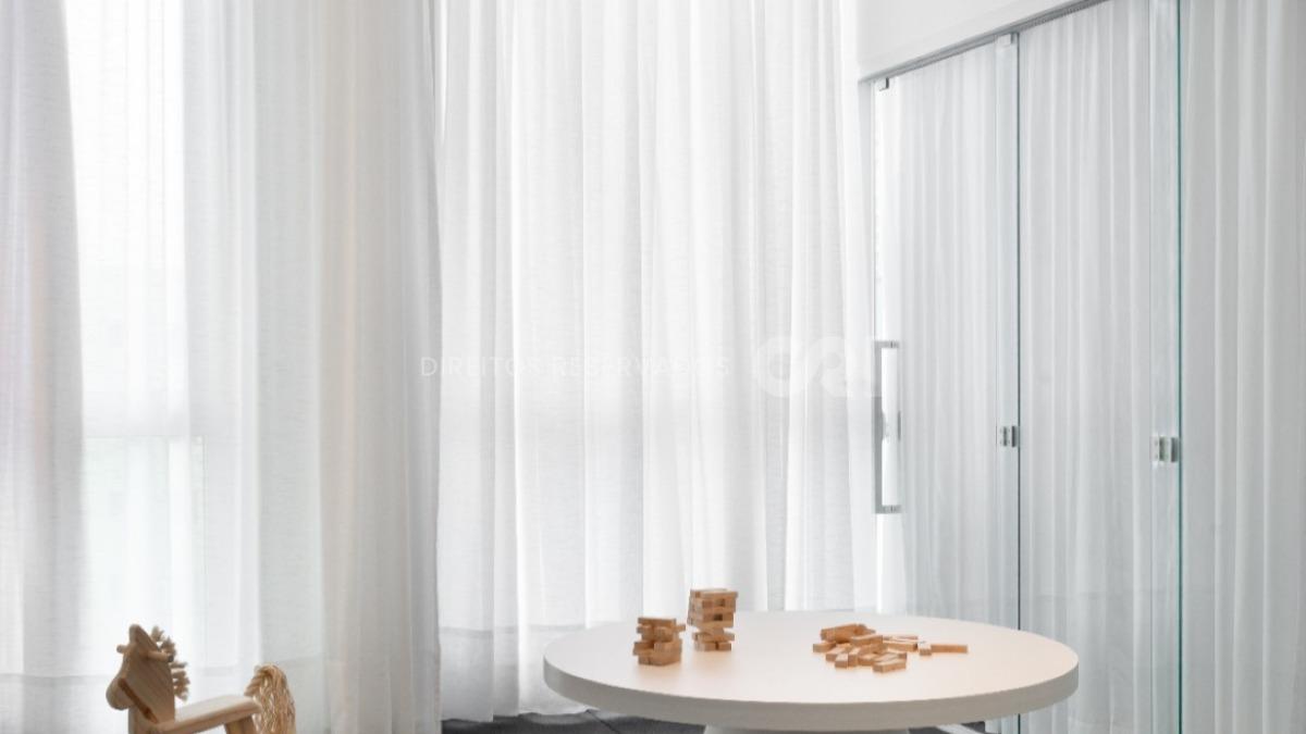 Apartamento Brisa com 4 Suítes no Zaha Building em Meia Praia, Itapema