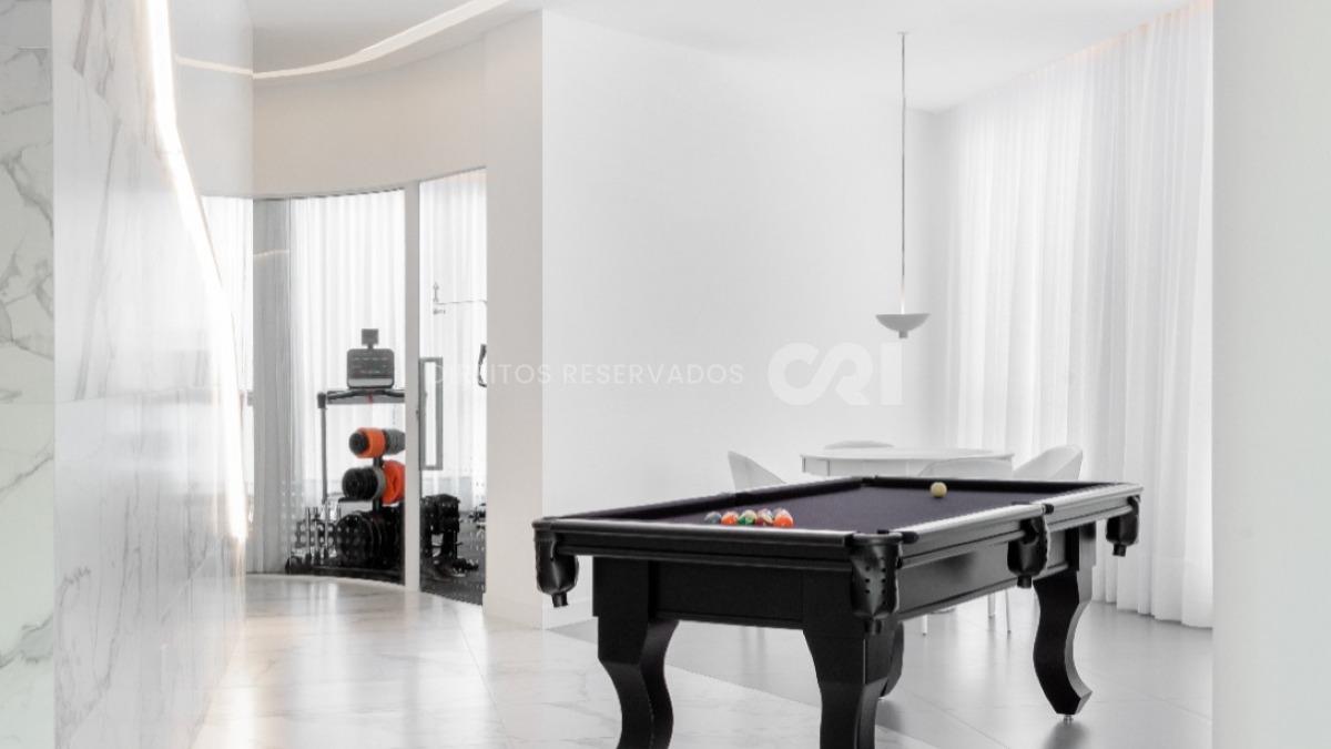 Apartamento Brisa com 4 Suítes no Zaha Building em Meia Praia, Itapema