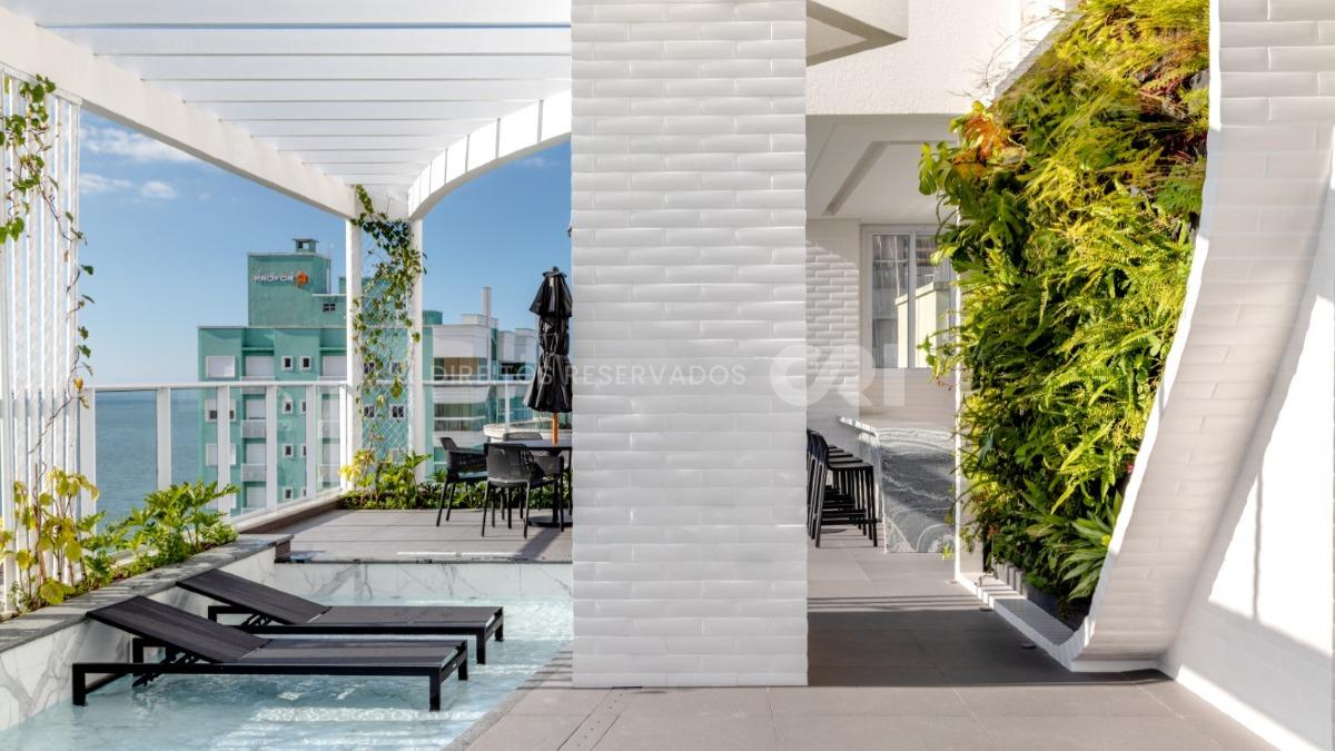 Apartamento Brisa com 4 Suítes no Zaha Building em Meia Praia, Itapema