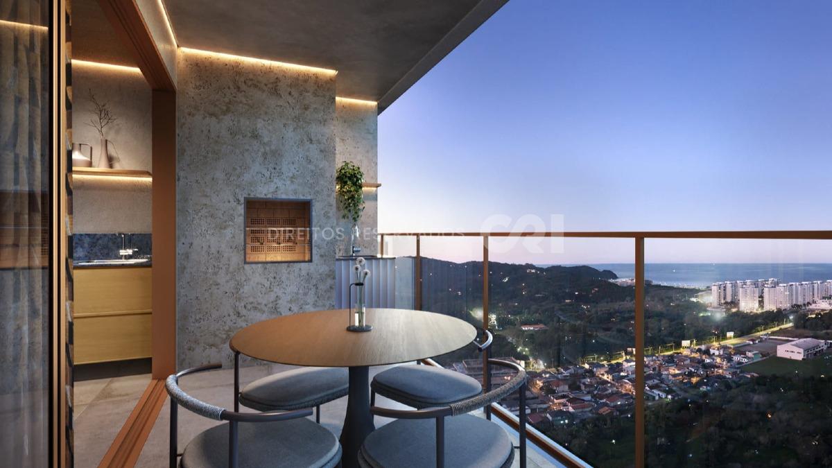 Apartamento com 3 Quartos no Brava Ocean Home Club na Praia Brava em Itajaí