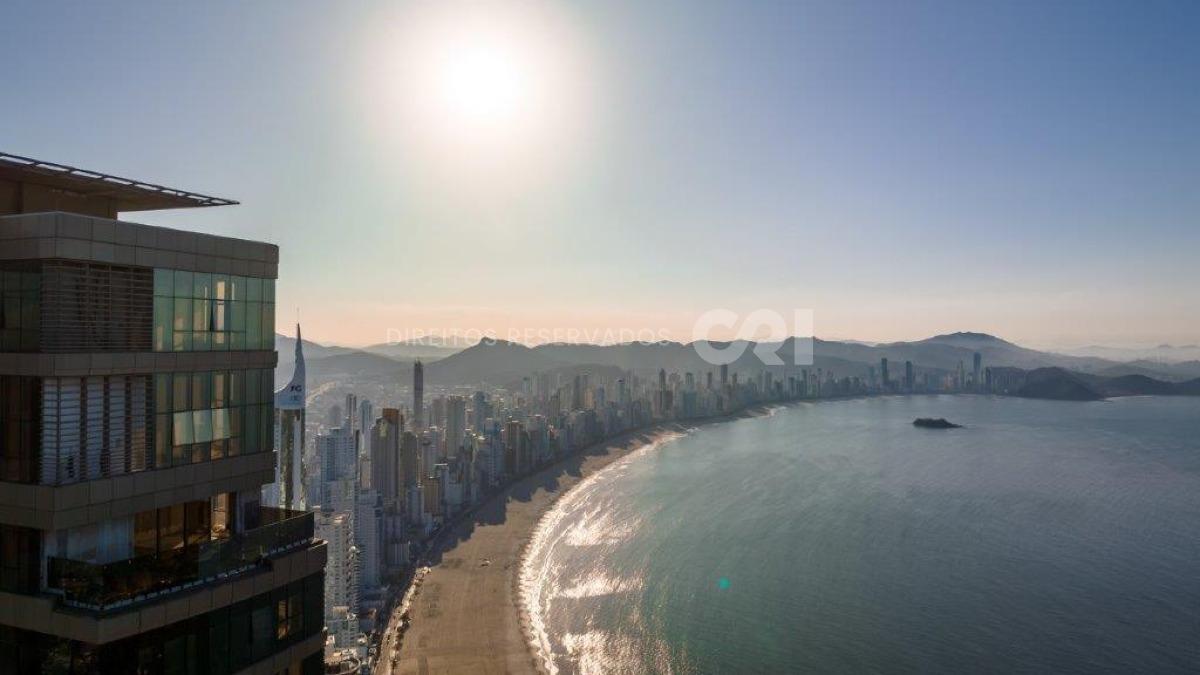 Apartamento com 4 Suítes, 3 vagas no Yachthouse by Pininfarina na Barra Sul em Balneário Camboriú