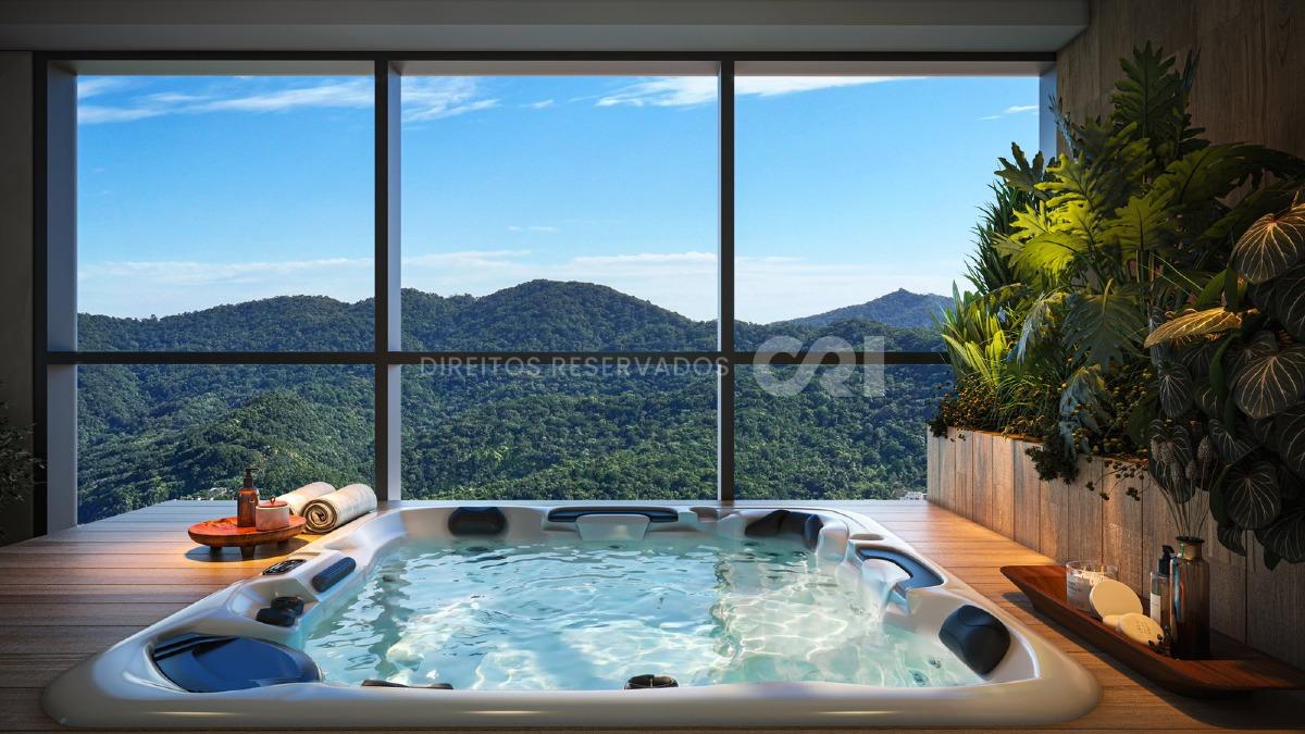 Apartamento com 4 quartos no Residencial North Tower no Bairro Pioneiros em Balneário Camboriú