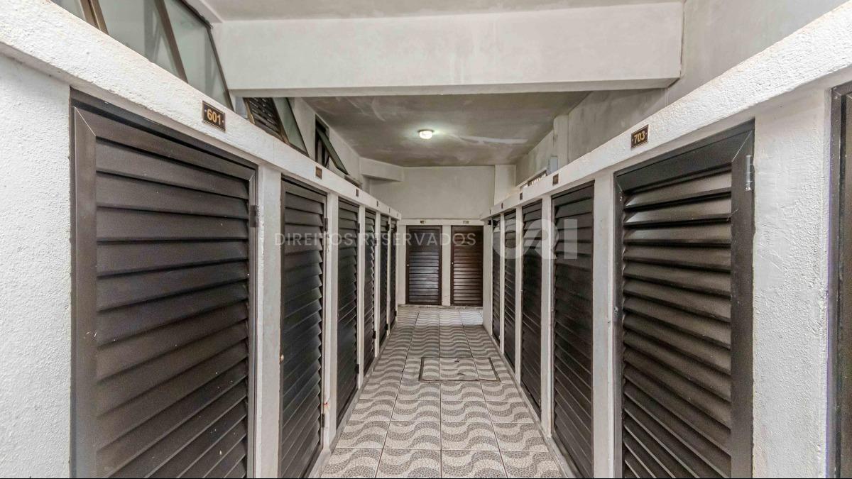 Apartamento com 2 Quartos no Edifício Quasar no Centro em Balneário Camboriú