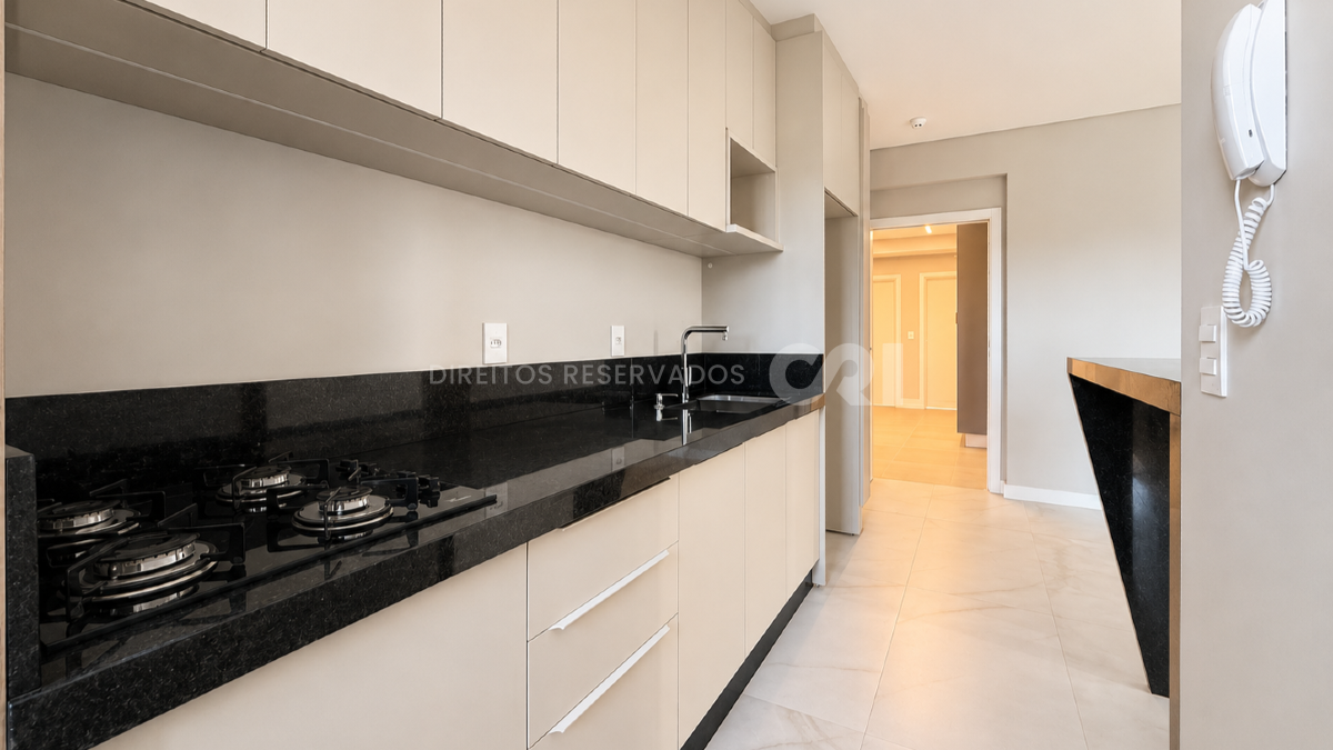 Apartamento com 2 Quartos no Manu Bay na Praia Brava em Itajaí