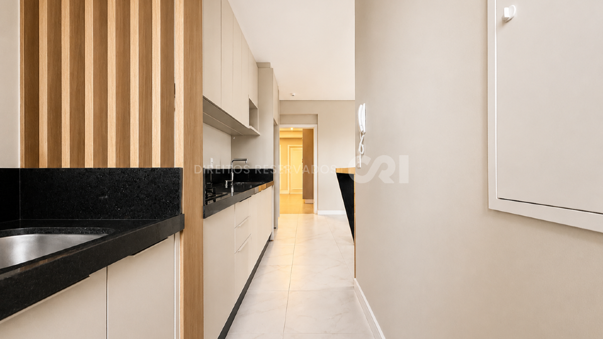 Apartamento com 2 Quartos no Manu Bay na Praia Brava em Itajaí