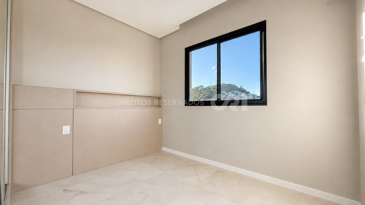 Apartamento com 2 Quartos no Manu Bay na Praia Brava em Itajaí