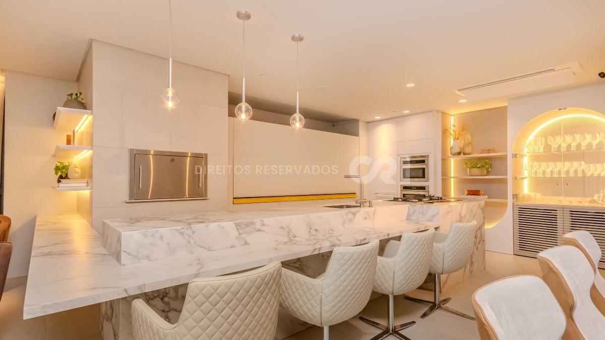Apartamento com 4 Suítes no Tonino Lamborghini na Barra Sul em Balneário Camboriú