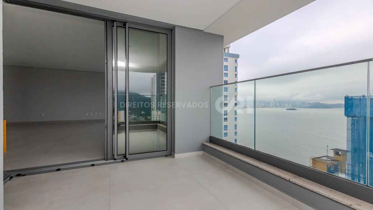Apartamento com 4 Suítes no Tonino Lamborghini na Barra Sul em Balneário Camboriú