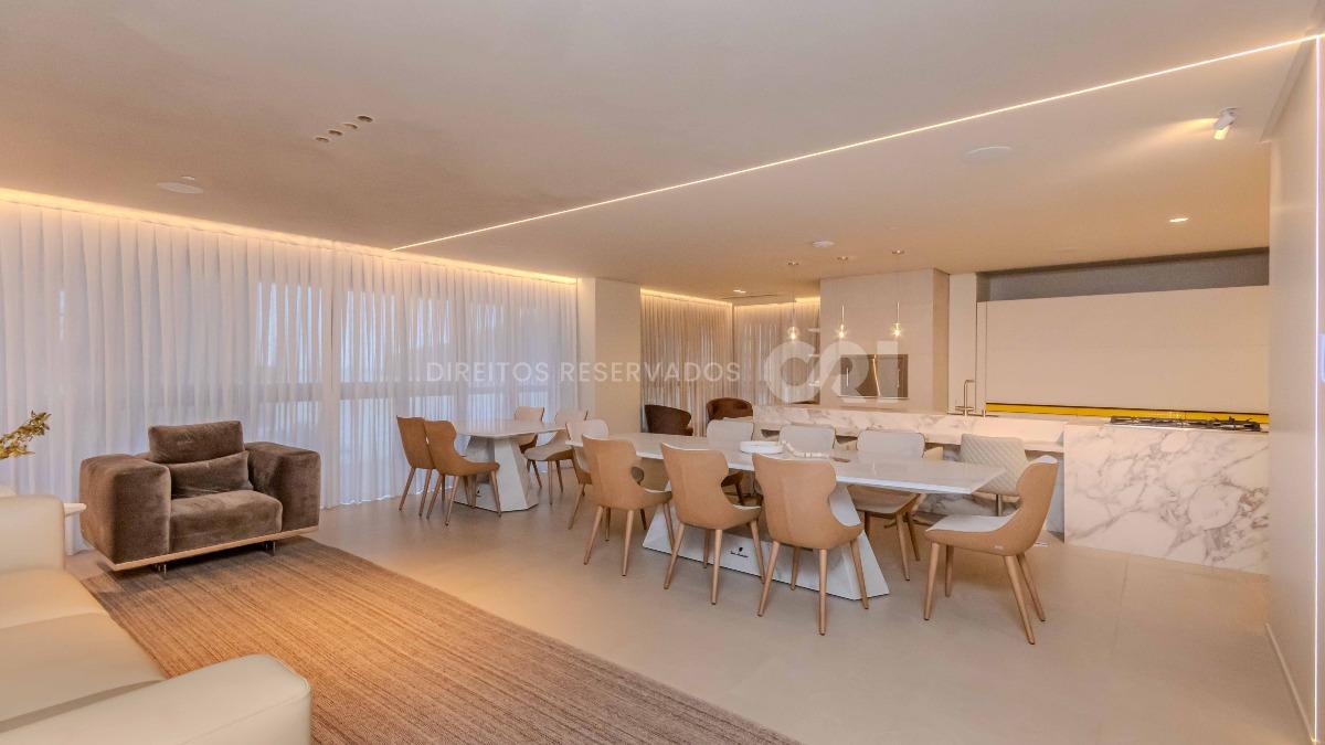 Apartamento de 4 suítes no Tonino Lamborghini Residences na Barra Sul em Balneário Camboriú