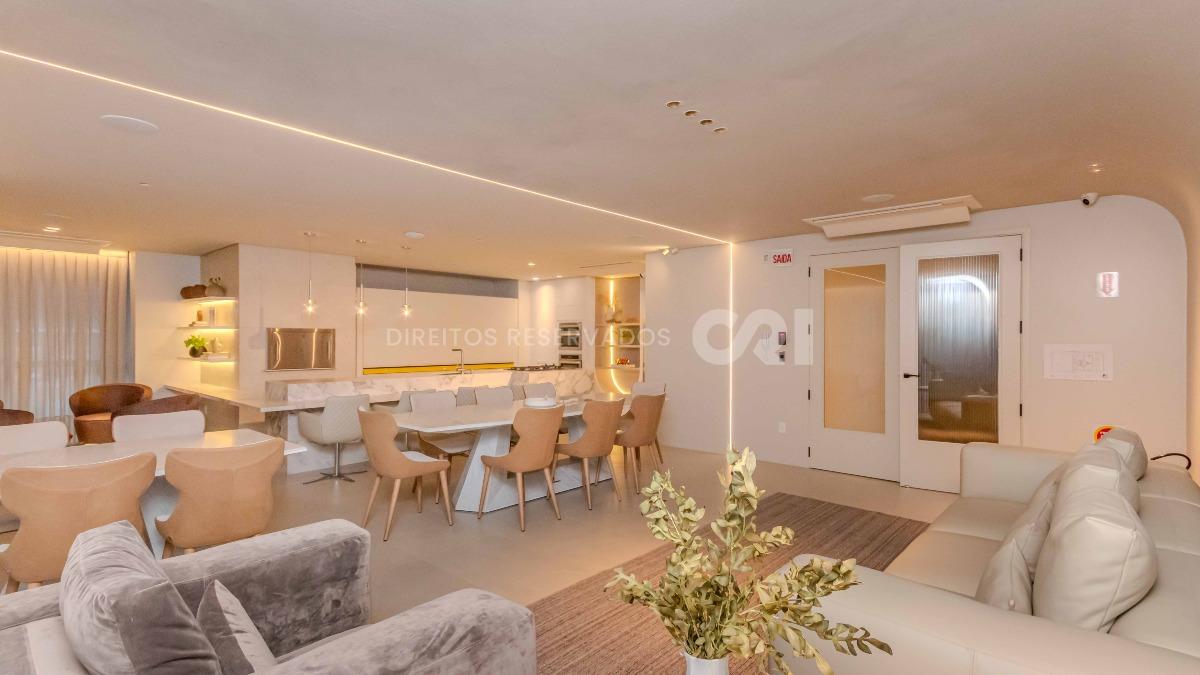 Cobertura com 4 suítes no Tonino Lamborghini Residences na Barra Sul em Balneário Camboriú
