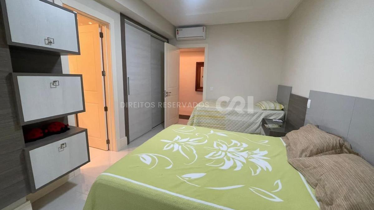 Apartamento com 4 Suítes no Edifício Metrópolis em Pioneiros, Balneário Camboriú.