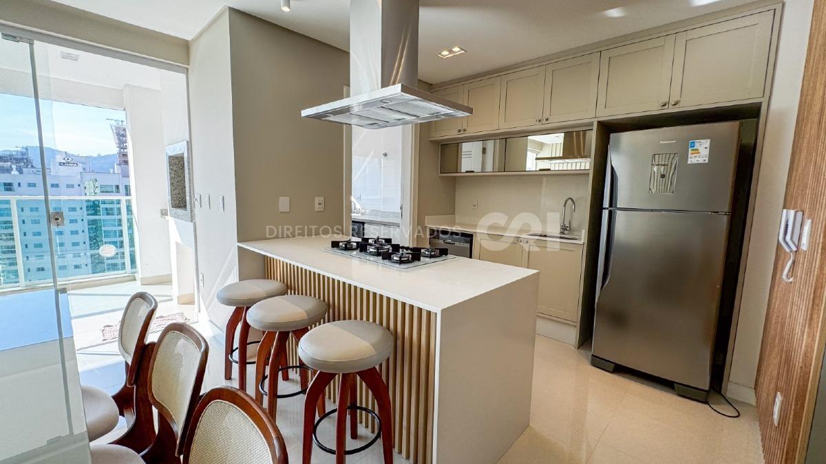 Apartamento com 3 Suítes no Quatro Ilhas no Centro de Itapema
