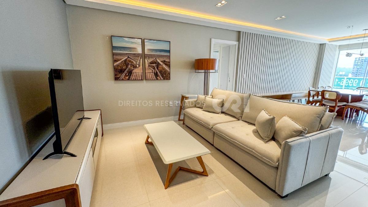 Apartamento com 3 Suítes no Quatro Ilhas no Centro de Itapema