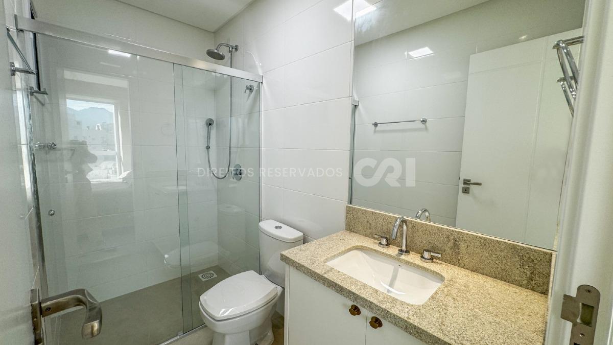 Apartamento com 3 Suítes no Quatro Ilhas no Centro de Itapema