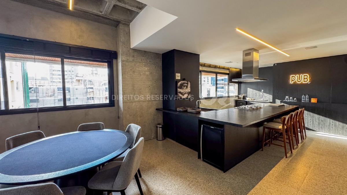 Apartamento com 3 Suítes no La Joie em Meia Praia, Itapema
