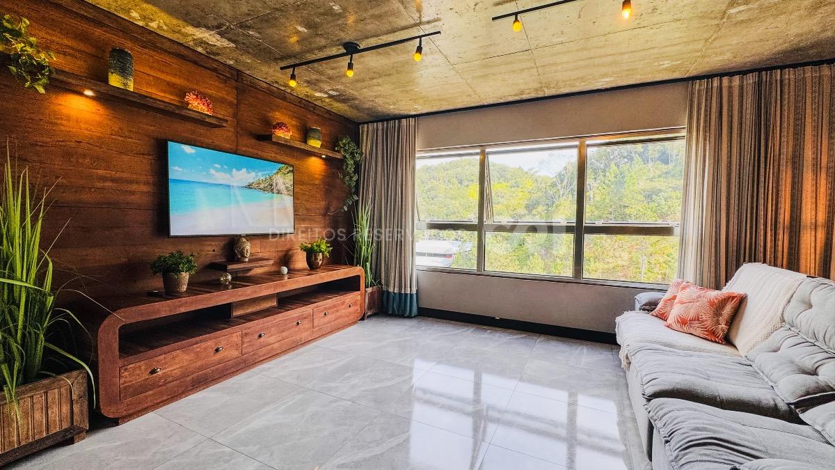 Apartamento Mobiliado com 1 Suíte no MaxHaus na Praia Brava em Itajaí