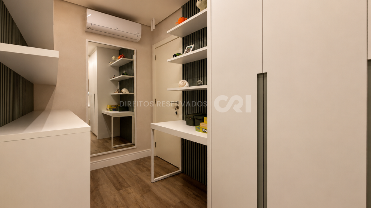 Apartamento com 3 Suítes no Edifício Le Blanc na Praia Brava em Itajaí