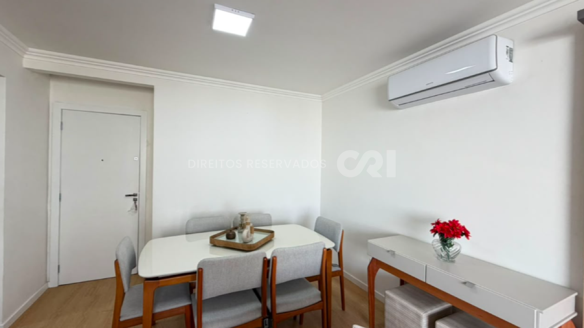 Apartamento com 3 Dormitórios no Edifício Cravo e Canela no Centro de Balneário Camboriú