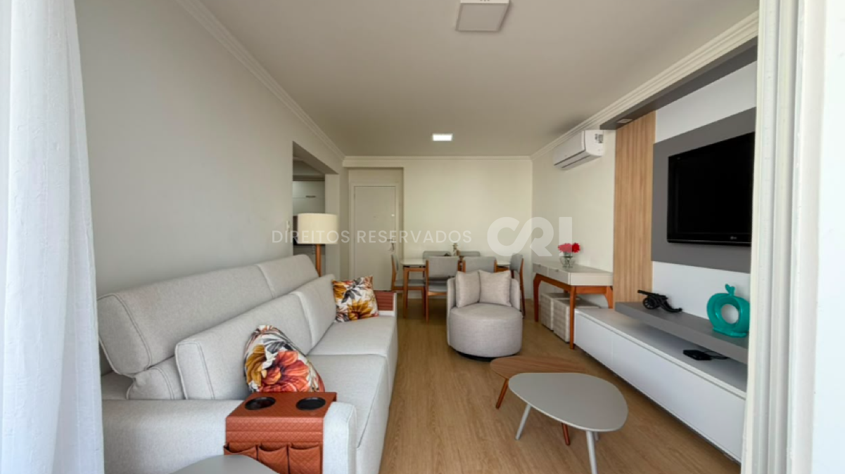 Apartamento com 3 Dormitórios no Edifício Cravo e Canela no Centro de Balneário Camboriú