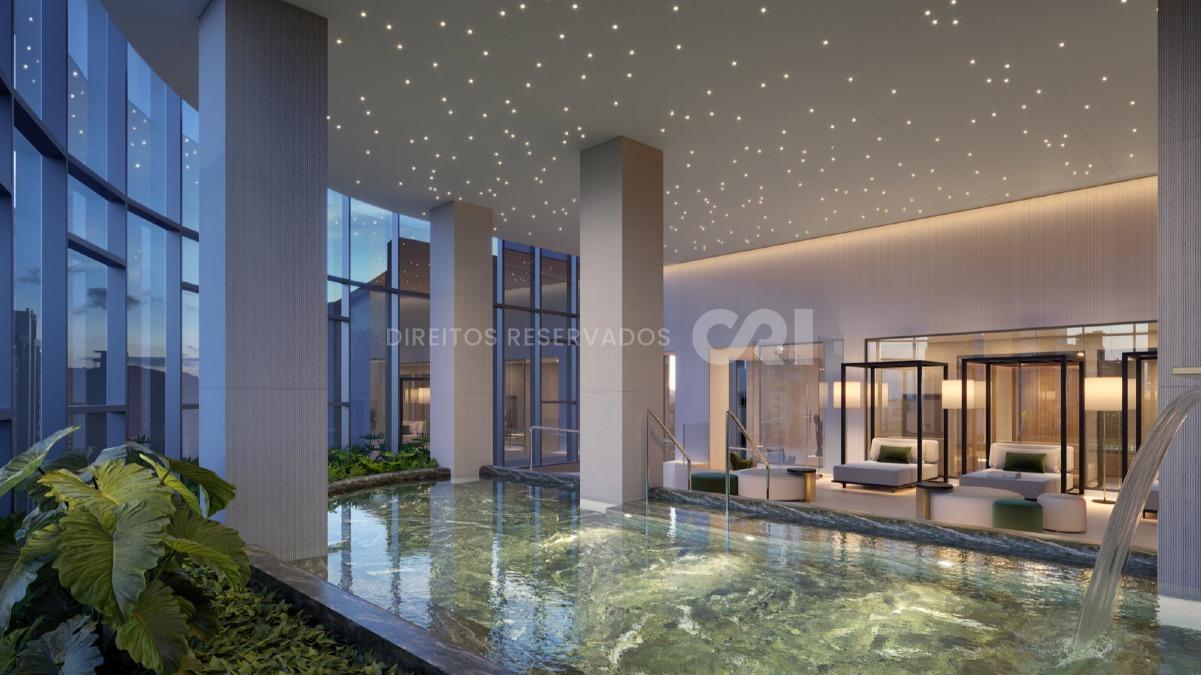 Cobertura Triplex com 5 Suítes no Edifício Elbrus no Centro de Balneário Camboriú