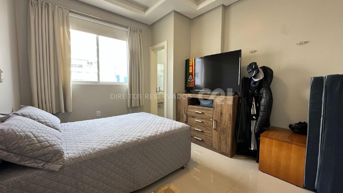 Apartamento com 3 Suítes no Villa Constanza Residencial em Meia Praia, Itapema