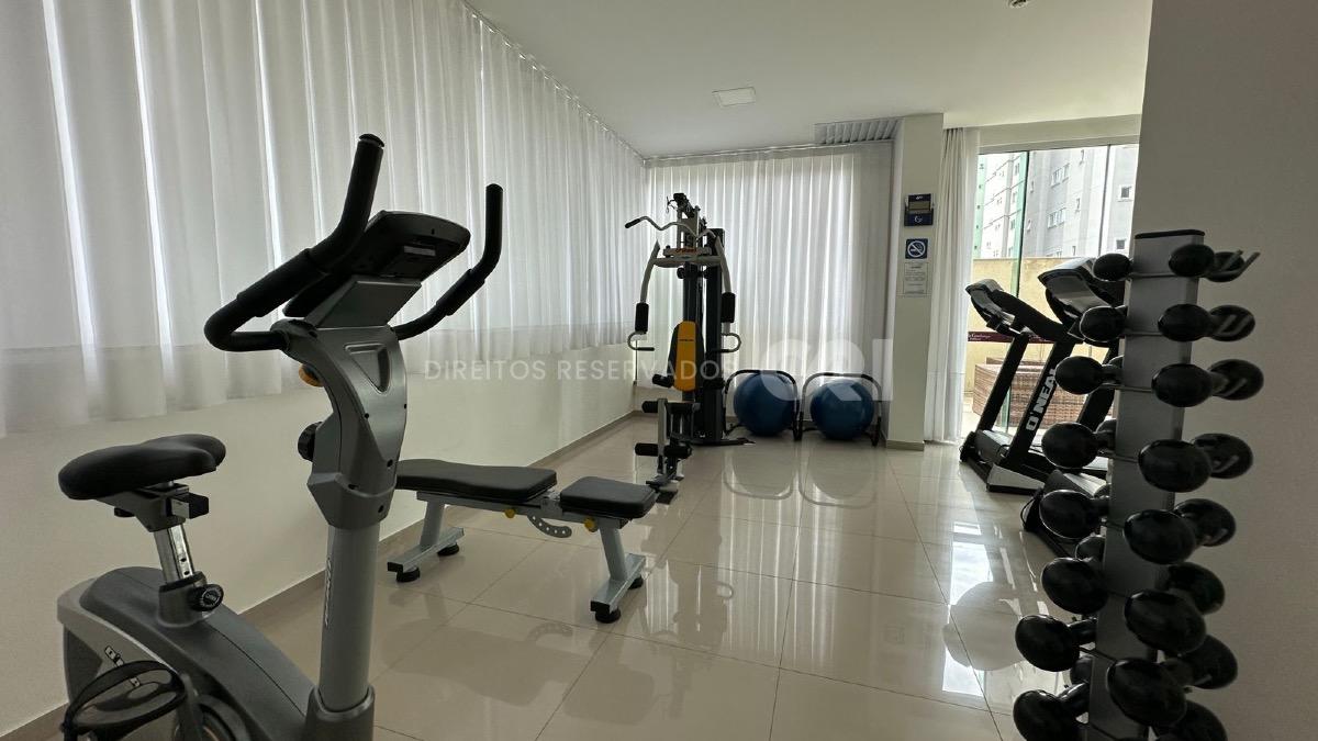 Apartamento com 3 Suítes no Villa Constanza Residencial em Meia Praia, Itapema