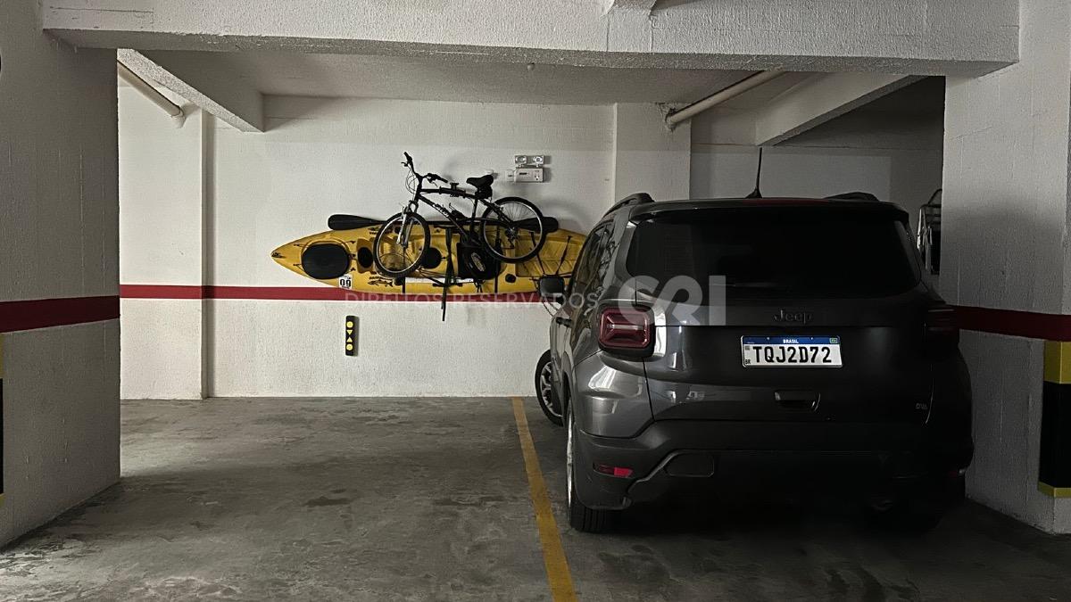 Apartamento com 3 Suítes no Villa Constanza Residencial em Meia Praia, Itapema