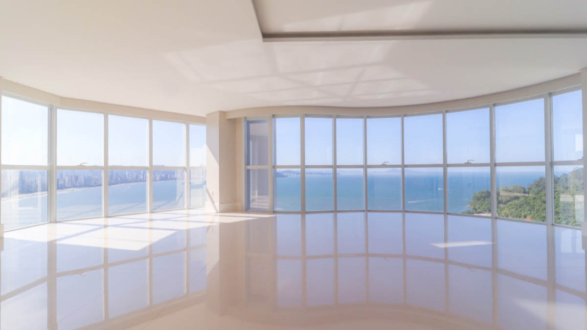 Apartamento Frente Mar no Ibiza Torre Norte na Av. Atlântica, Centro de Balneário Camboriú